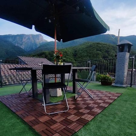 Casa Vacanze Al Colletto - Con Terrazza Panoramica In Centro Storico Vagli di Sotto 外观 照片