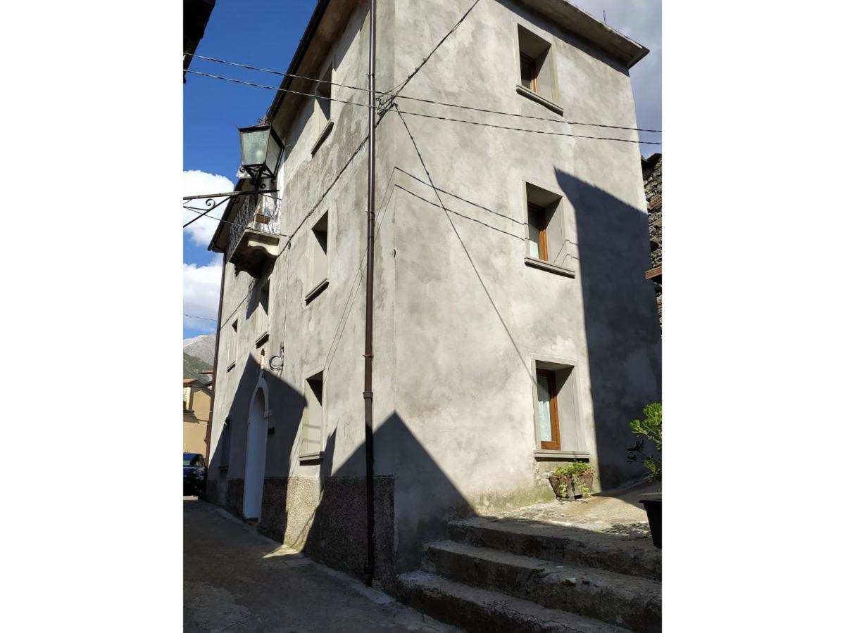 Casa Vacanze Al Colletto - Con Terrazza Panoramica In Centro Storico Vagli di Sotto 外观 照片