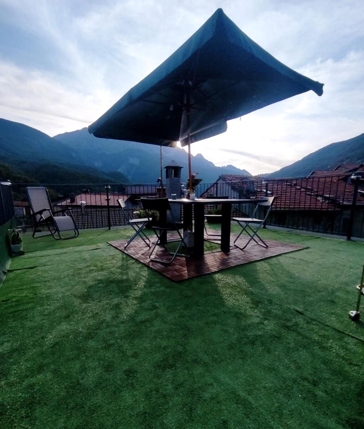 Casa Vacanze Al Colletto - Con Terrazza Panoramica In Centro Storico Vagli di Sotto 外观 照片